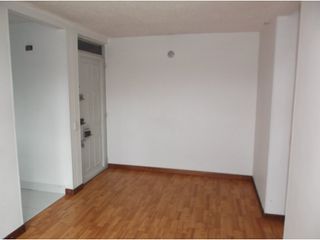 Foto 2 de SE VENDE APARTAMENTO  EN SECTOR DE ZARZAMORA CERCA DE ALAMOS NORTE