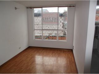 Foto 1 de SE VENDE APARTAMENTO  EN SECTOR DE ZARZAMORA CERCA DE ALAMOS NORTE