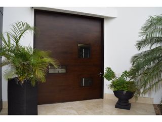 Foto 6 de SE VENDE CASA  LINDA EN LAGOS DEL CAUJARAL