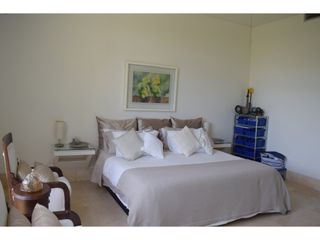 Foto 38 de SE VENDE CASA  LINDA EN LAGOS DEL CAUJARAL