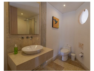 Foto 4 de Venta  de Lujoso Apartaestudio en el Centro Historico con RT.