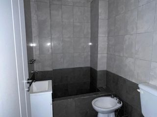 Foto 5 de Departamento en alquiler en Lanus Oeste