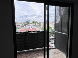 Foto 4 de Departamento en alquiler en Lanus Oeste