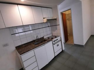 Foto 4 de Departamento en alquiler en Lanus Oeste