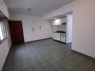 Foto 3 de Departamento en alquiler en Lanus Oeste