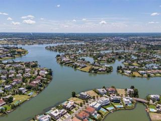 Foto 6 de Exclusivo Lote en Barrio La Isla, Nordelta - Vista a la Laguna Central