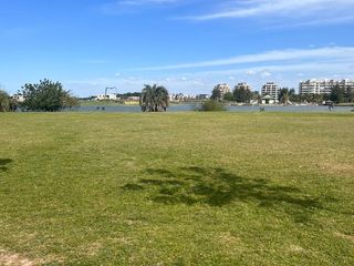 Foto 3 de Exclusivo Lote en Barrio La Isla, Nordelta - Vista a la Laguna Central