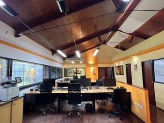 Foto 7 de Inmueble de Uso comercial  - Amplio terreno sobre Newbery
