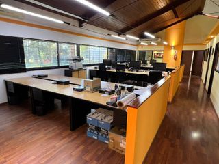 Foto 11 de Inmueble de Uso comercial  - Amplio terreno sobre Newbery