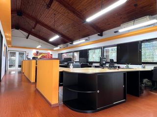 Foto 4 de Inmueble de Uso comercial  - Amplio terreno sobre Newbery