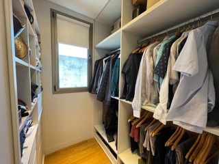 Foto 17 de Semipiso de categoria, 4 ambientes, 2 cocheras. Vista al Rio. Quilmes Centro