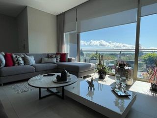 Foto 2 de Semipiso de categoria, 4 ambientes, 2 cocheras. Vista al Rio. Quilmes Centro