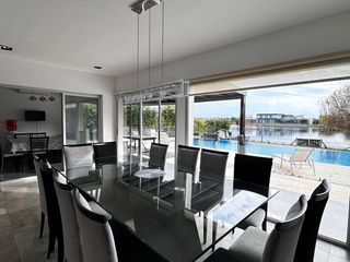 Foto 8 de Venta Casa 6 Ambientes a La Laguna en El Cantón Islas Escobar