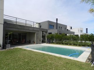 Foto 23 de VENTA, CASA, PUERTOS, BARRIO ACACIAS, LOTE AL 200, 5 AMBIENTES