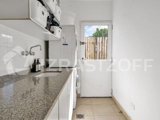 Foto 19 de Casa en venta en Santa Bárbara, Tigre, a la laguna central con excelente vista y orientación