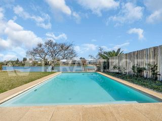 Foto 3 de Casa en venta en Santa Bárbara, Tigre, a la laguna central con excelente vista y orientación