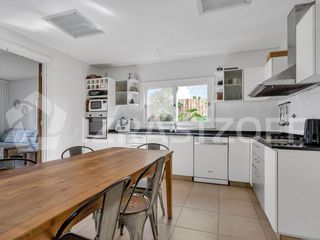 Foto 18 de Casa en venta en Santa Bárbara, Tigre, a la laguna central con excelente vista y orientación