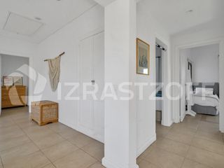 Foto 31 de Casa en venta en Santa Bárbara, Tigre, a la laguna central con excelente vista y orientación