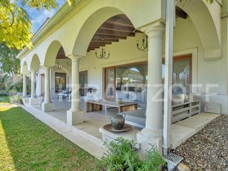 Foto 48 de Casa en venta en Santa Bárbara, Tigre, a la laguna central con excelente vista y orientación