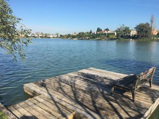 Foto 56 de Casa en venta en Santa Bárbara, Tigre, a la laguna central con excelente vista y orientación