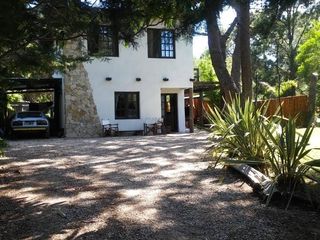 Foto 1 de Casa en venta - 3 Dormitorios  3 Baños - Cochera - 525Mts2 - Valeria del Mar