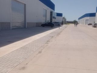Foto 1 de Depósito - Alvear
