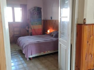 Foto 22 de Casa en venta - 4 dormitorios 1 baño 1 toilette - parrilla jardin - 315 mts2 - Las Flores