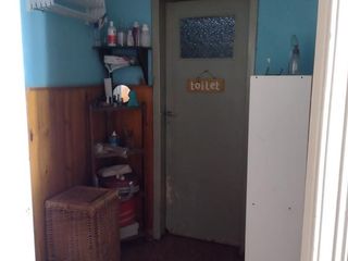 Foto 9 de Casa en venta - 4 dormitorios 1 baño 1 toilette - parrilla jardin - 315 mts2 - Las Flores