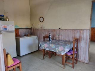 Foto 19 de Casa en venta - 4 dormitorios 1 baño 1 toilette - parrilla jardin - 315 mts2 - Las Flores