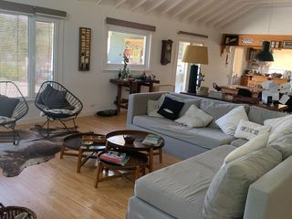 Foto 11 de Cariló / cod 825 a mts del mar. Alquiler y venta