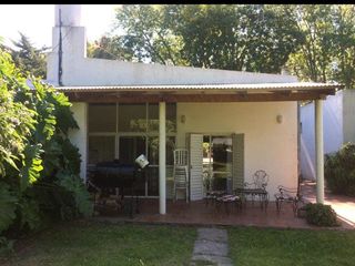 Foto 1 de Casa en venta - 2 dormitorios 1 baño - 600mts2 totales - Punta Indio