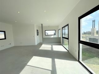Foto 12 de VENTA, CASA, EL CANTON, GOLF, LOTE AL 300