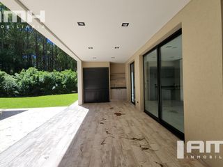 Foto 17 de Casa en  Venta Zona Norte Pinamar Categórica en Venta