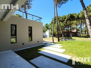 Foto 18 de Casa en  Venta Zona Norte Pinamar Categórica en Venta
