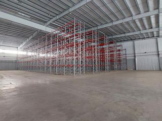 Foto 2 de Alquiler - Depósito 8000m2 - Gral. Pacheco - 2.200 posiciones de racks instaladas