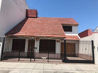 Foto 1 de Casa - Banfield Oeste