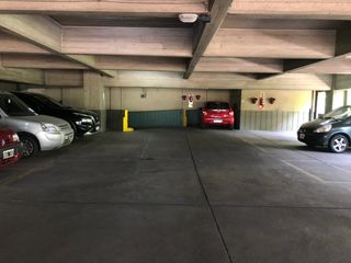 Foto 4 de Cocheras fijas en excelente ubicación