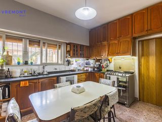 Foto 13 de Venta Casa 6 AMB en Villa Urquiza, Capital Federal.