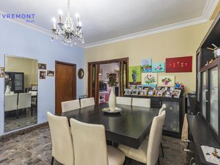 Foto 1 de Venta Casa 6 AMB en Villa Urquiza, Capital Federal.