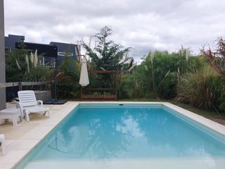 Foto 15 de Casa en venta en Barrio Barbarita, Tigre.