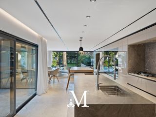 Foto 11 de Casa moderna en Belgrano R con pileta y gimnasio