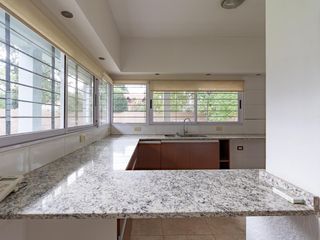 Foto 24 de Casa en Venta en Funes. 10 ambientes.
