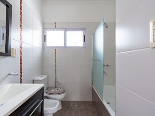 Foto 60 de Casa en Venta en Funes. 10 ambientes.
