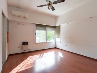 Foto 57 de Casa en Venta en Funes. 10 ambientes.