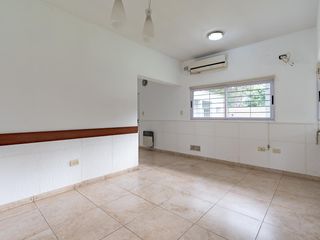 Foto 21 de Casa en Venta en Funes. 10 ambientes.