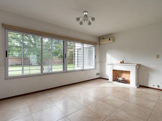 Foto 17 de Casa en Venta en Funes. 10 ambientes.