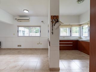 Foto 22 de Casa en Venta en Funes. 10 ambientes.
