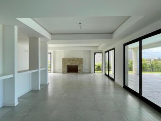 Foto 11 de Casa en Venta en Canton al Golf - Canton Golf - vista al lago