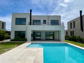 Foto 29 de Casa en Venta en Canton al Golf - Canton Golf - vista al lago