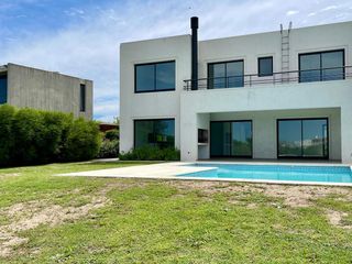 Foto 27 de Casa en Venta en Canton al Golf - Canton Golf - vista al lago